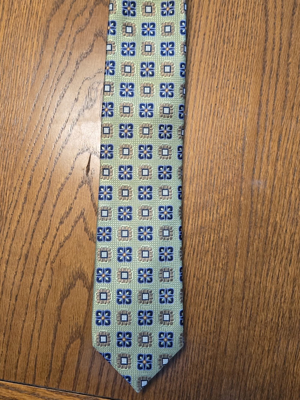 Silk Men's Tie in Light Green with Blue Geometric Motif